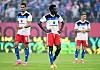 Robert Glatzel und Bakery Jatta gucken nach der HSV-Niederlage gegen Stuttgart enttäuscht
