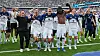 HSV-Profis feiern den Sieg in der Bundesliga bei Eintracht Frankfurt mit den Fans
