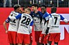 Die HSV-Profis um Albert Sambi Lokonga bejubeln ein Tor