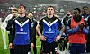 Bediente HSV-Profis: Otto Stange, Nicolai Remberg und Philip Otele vor der Gästekurve