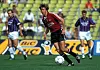 Nürnberg-Profi Reiner Wirsching am Ball