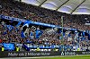 Die HSV-Fans bejubeln ihre Mannschaft während des Heimspiels gegen Freiburg.