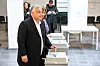 Orbán wirkte bei der Stimmenabgabe angeschlagen, sagen Beobachter.