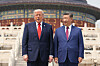 Donald Trump und Xi Jinping am Donnerstag in Peking: Beide können sich gegenseitig wehtun. Doch diesmal ist Trump eher in der Rolle als Bittsteller angereist.