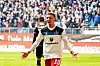Sonny Kittel bejubelt sein Tor für den HSV gegen Hannover 96.