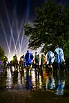 Schlechtwetterprognose fürs Festival? Bleiben Ticketinhaber aus eigenem Willen und Vorsicht fern, haben sie kein Anrecht auf Rückerstattung der Kosten.
