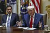 Donald Trump (r.) und sein Außenminister Marco Rubio feiern sich für einen Deal. Doch die Situation ist schlimmer als vor Kriegsbeginn.