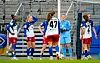 Die Spielerinnen des HSV gucken ratlos