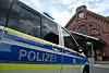 Polizeiwagen vor dem Bahnhof Harburg (Archivbild).