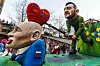 Ein Motiv vom Kölner Karneval: Während Wladimir Putin momentan viele Demütigungen hinnehmen muss, läuft es für Wolodomyr Selenksyj umso besser.