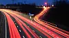 Verkehr rollt über die A2