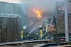 Die Feuerwehr löschte den brennenden Container.
