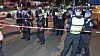 Mehrere Polizisten auf der Reeperbahn im Einsatz. Bei einer gewalttätigen Auseinandersetzung drei Menschen verletzt worden.