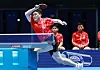 Liang Jingkun beim Schlag