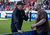 Alexander Blessin im Dialog mit dem St. Pauli-Capo in Heidenheim