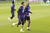 Die Hamburger Jonathan Tah und Felix Nmecha im Training