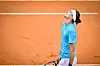 Alexander Zverev schaut in den Himmel