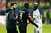 Victor Osimhen und Randal Kolo Muani beim Shake-Hands