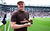 Oke Göttlich mit der „Peace Prize“-Trophäe