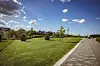 Der Park auf dem A7-Deckel in Stellingen ist eine kleine Oase. Nur eines fehlt: Schatten.