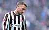 St. Pauli-Verteidiger Hauke Wahl lässt enttäuscht den Kopf hängen