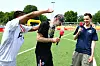 Doppel-Torschütze Michele Scalzi verpasst Trainer Philipp Obloch eine Bierdusche.