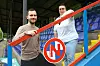 Anna Will und Finn Spitzer von Eintracht Norderstedt auf der Tribüne