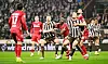 St. Pauli-Profi Karol Mets im Heimspiel gegen Köln