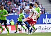 Filip Kostic erzielt ein Tor für den HSV gegen den VfL Wolfsburg