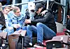 Trainer Alexander Blessin ließ sich von seiner Familie auf der Tribüne trösten.