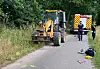 An diesem Radlader hing die Gitterbox, in der die Kinder und ein Erwachsener standen: Plötzlich riss sie ab und stürzte aus mehreren Metern Höhe auf den Asphalt.