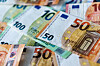 50er und 100er Geldscheine