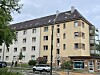 Dieses Mietshaus am Reeseberg wird bald keine Dachgeschosswohnungen mehr haben.