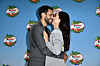 Aurora Ramazzotti und Goffredo Cerza vor einer kinderTag-Logo-Wand im Radialsystem V in Berlin.