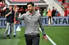 Xabi Alonso winkt