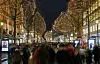 Helle, festliche Lichter: So kennen Hamburger:innen die Mönckebergstraße zur Weihnachtszeit. (Archivbild)