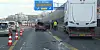 Die Polizei an der Unfallstelle auf der A7 in Hamburg.