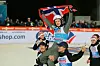 Halvor Egner Granerud wird von seinen Teamkollegen für den Tournee-Sieg gefeiert.