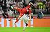 Adam Dzwigala stürzt über Tiago Tomas