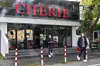 Kripo-Ermittler kommen aus der Shisha-Bar.