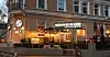 Das Schweinske Restaurant Bahrenfeld lädt im Sommer zum Verweilen im gemütlichen Biergarten ein