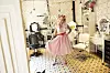 Belle la Donna ist nicht nur Sängerin und Burlesque-Tänzerin, sondern auch Hair- und Make-up-Stylistin. Ihren Laden hat sie natürlich auch auf St. Pauli.