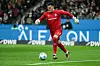 Michael Zetterer spielt den Ball