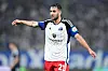 Levin Öztunali gestikuliert auf dem Fußballplatz.