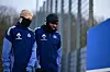Albert Grønbæk und Philip Otele auf dem Weg zum HSV-Training.