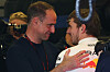 Red Bull-Geschäftsführer Oliver Mintzlaff spricht mit Formel 1-Fahrer Max Verstappen
