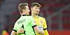 Lukas Hradecky von Bayer Leverkusen (l.) und Gregor Kobel vom VfB Stuttgart