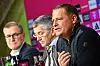 Max Eberl bei einer Pressekonferenz für die Bayern
