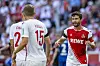 Kölns Jonas Hector gibt seinen Mitspielern Anweisungen