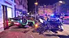 Der AMG GT landete nach dem schweren Crash auf dem Dach. Der Fahrer wurde eingeklemmt.